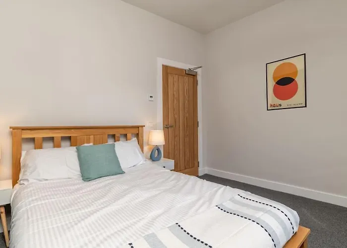 * City Centre * Unique Space *